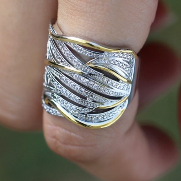 💍TWO TONE 925 STERLING SILVER DIAMOND HALO RING💍 - Picture 2 of 6